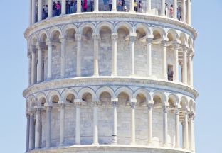 Schiefer Turm Pisa Flughafen